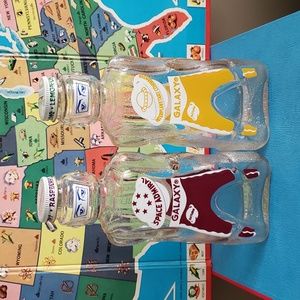 Galaxy Spacemen Bottles Set of 2